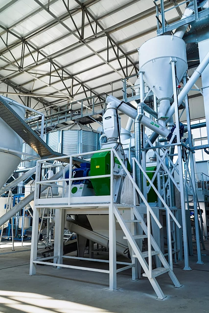 ДРОБИЛКА ПНЕВМАТИЧЕСКАЯ ДЗМ-У